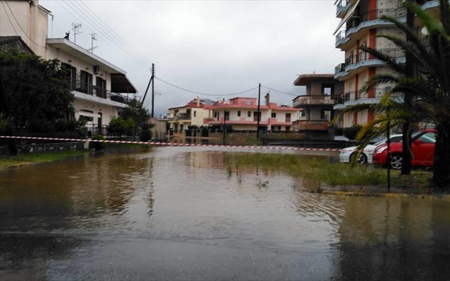 Ζημιές σε Ζευγολατιό και Νεοχώρι Μαντινείας από το μπουρίνι