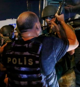 Πάνω από 120 συλλήψεις ανακοίνωσε ο Γιλντιρίμ