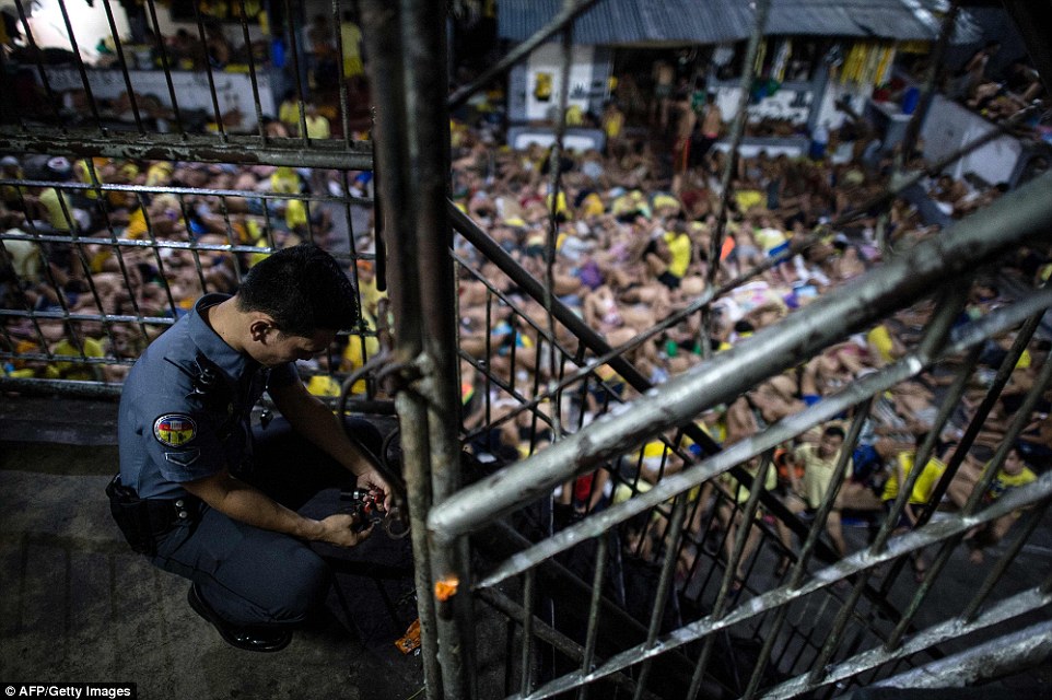 Εικόνες εξαθλίωσης σε φυλακές των Φιλιππίνων – ΦΩΤΟ