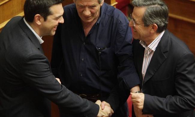 Σε εξέλιξη η συνάντηση του Τσίπρα με τον Νικολόπουλο