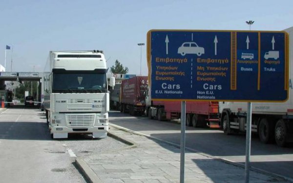 Μπαράζ κατασχέσεων από τα τελωνεία της χώρας