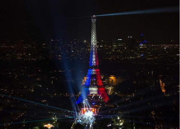 Έξαλλοι πανηγυρισμοί των Γάλλων στο Παρίσι – ΒΙΝΤΕΟ