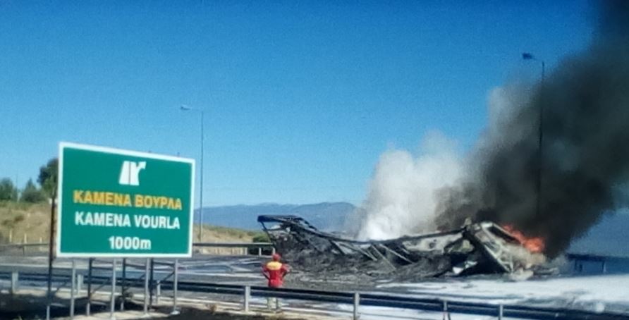 Η φωτιά στο φορτηγό στον Άγιο Κωνσταντίνο Φθιώτιδας – ΒΙΝΤΕΟ