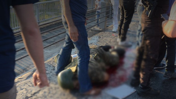 Τουλάχιστον 16 νεκροί πραξικοπηματίες – Λιντσαρίστηκε στρατιωτικός – ΦΩΤΟ