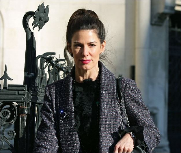 Μοντέλο πήρε “χρυσή” διατροφή από τον μεγιστάνα σύζυγό της