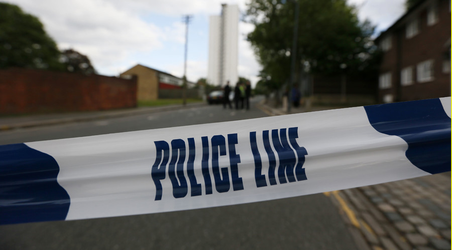 Ανταλλαγή πυροβολισμών αστυνομίας – ένοπλου σε προάστιο του Λονδίνου