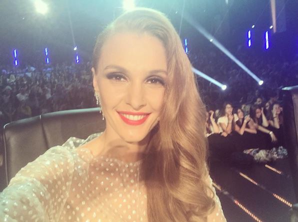 Η Τάμτα ποζάρει στο καμαρίνι της – ΦΩΤΟ