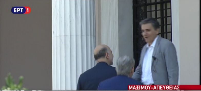 Στο Μέγαρο Μαξίμου ο Μοσκοβισί – ΤΩΡΑ