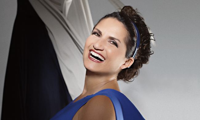 Η Πρωτοψάλτη κάνει βουτιά στη θάλασσα – ΦΩΤΟ