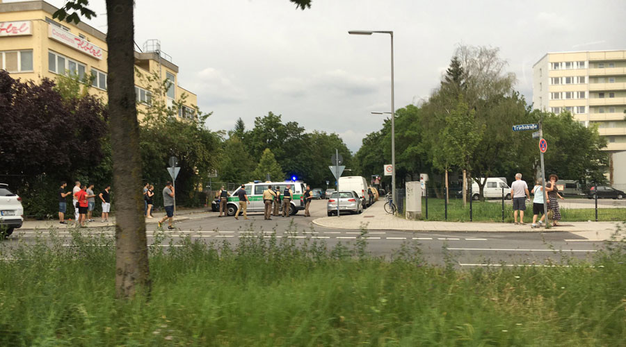 Γερμανικά ΜΜΕ: Ένας νεκρός και δέκα τραυματίες στο εμπορικό κέντρο – ΤΩΡΑ