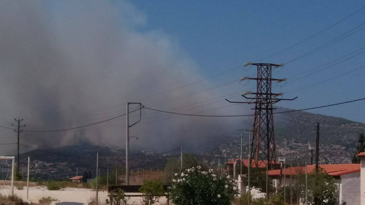 Νέες ΦΩΤΟ από την πυρκαγιά στην Κερατέα
