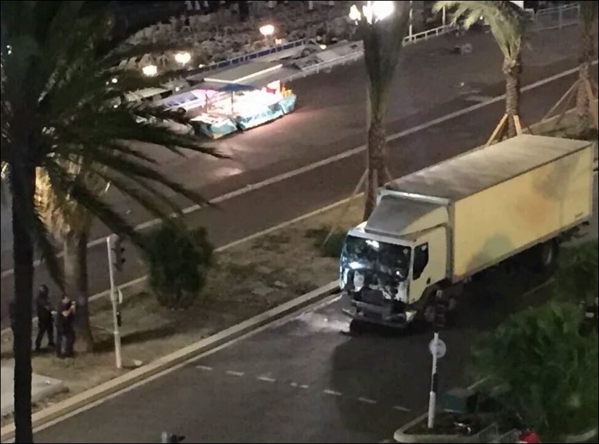 Το συγκλονιστικό σκίτσο για την τραγωδία της Νίκαιας που έχει γίνει viral – ΦΩΤΟ