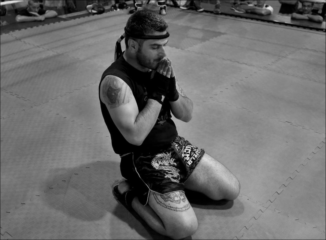 Τι λέει ο προπονητής που ακύρωσε αγώνα λόγω της παρουσίας του Κασιδιάρη