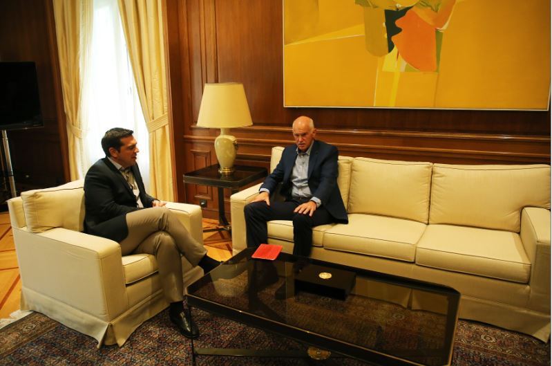 Αυτά συζήτησαν Τσίπρας–Παπανδρέου – ΦΩΤΟ