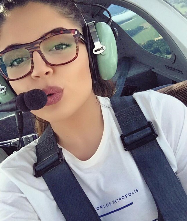 Αυτή είναι η πιο σέξι… πιλότος της Ελλάδας – ΦΩΤΟ