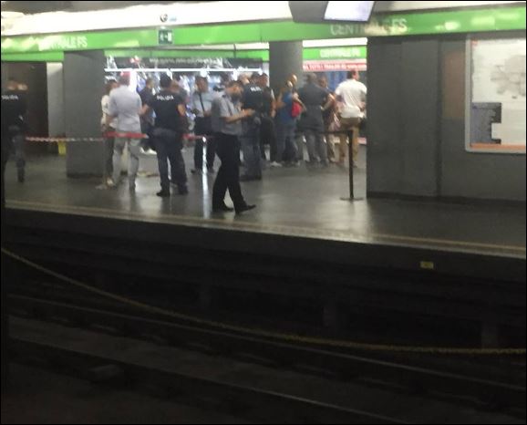 Ελεγχόμενη έκρηξη στο μετρό του Μιλάνου – ΦΩΤΟ