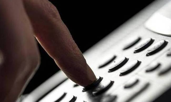 Κάλεσε το τηλέφωνο έκτακτης ανάγκης γιατί… έχασε το τηλεχειριστήριο