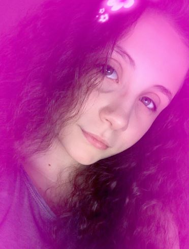 Mirror: Το συγκλονιστικό SMS ενός κοριτσιού από τη Νίκαια – “Πεθαίνω, σ’ αγαπώ…”