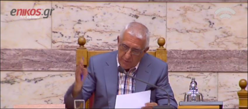 Το χιουμοριστικό σχόλιο του Κακλαμάνη στο κλείσιμο της συνεδρίασης – ΒΙΝΤΕΟ