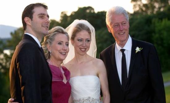 Η Κλίντον βοηθούσε τον γαμπρό της να «τζογάρει» στην ελληνική κρίση