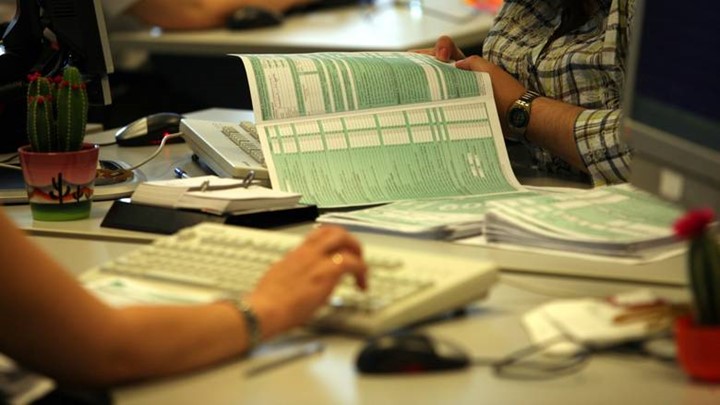 Προς σιωπηρή παράταση των δηλώσεων μέχρι το πρωί της Δευτέρας