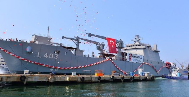 Η Τουρκία παρέλαβε νέο αρματαγωγό εν μέσω… πραξικοπήματος