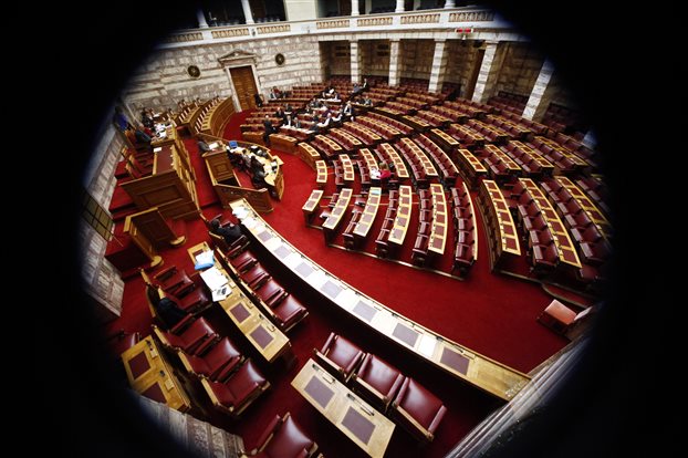 Ψηφίστηκε στη Βουλή το νομοσχέδιο για τις Ένοπλες Δυνάμεις