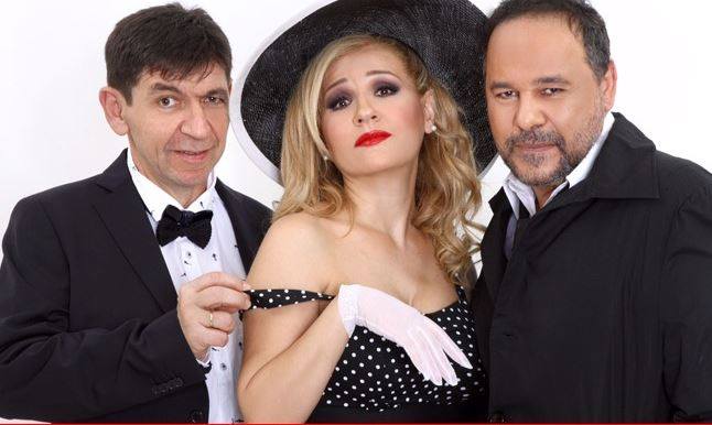 «Απογειώνει» το «Χωρίζουμε» ο Σκιαδαρέσης