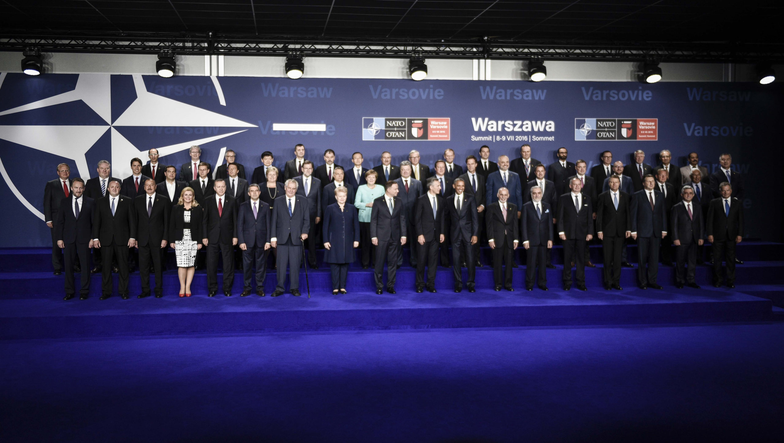 Η οικογενειακή ΦΩΤΟ στη Σύνοδο Κορυφής του ΝΑΤΟ