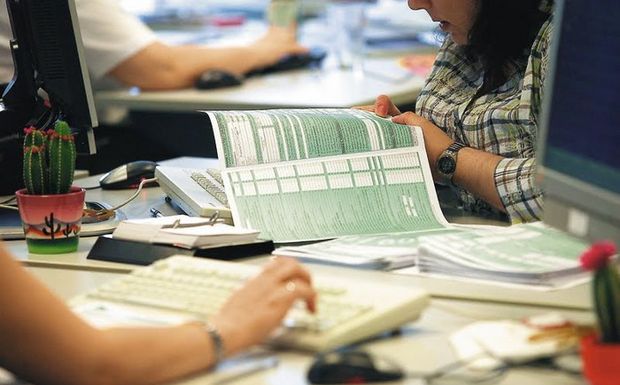 ΓΓΔΕ: Οδηγίες προς τις εφορίες για τους άνεργους που φορολογήθηκαν κατά λάθος