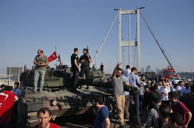 Η τουρκική ΜΙΤ γνώριζε για το πραξικόπημα λίγο πριν εκδηλωθεί