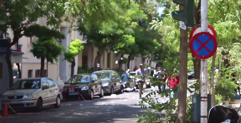 Η επίθεση με μπογιές του “Ρουβίκωνα” στην τουρκική πρεσβεία – ΒΙΝΤΕΟ