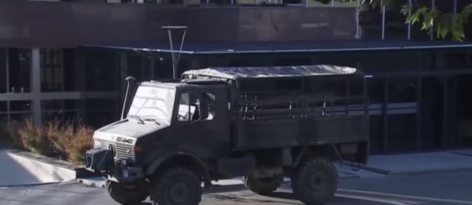 Παραδόθηκαν και οι στρατιώτες που είχαν καταλάβει το TRT στην Τουρκία – ΒΙΝΤΕΟ