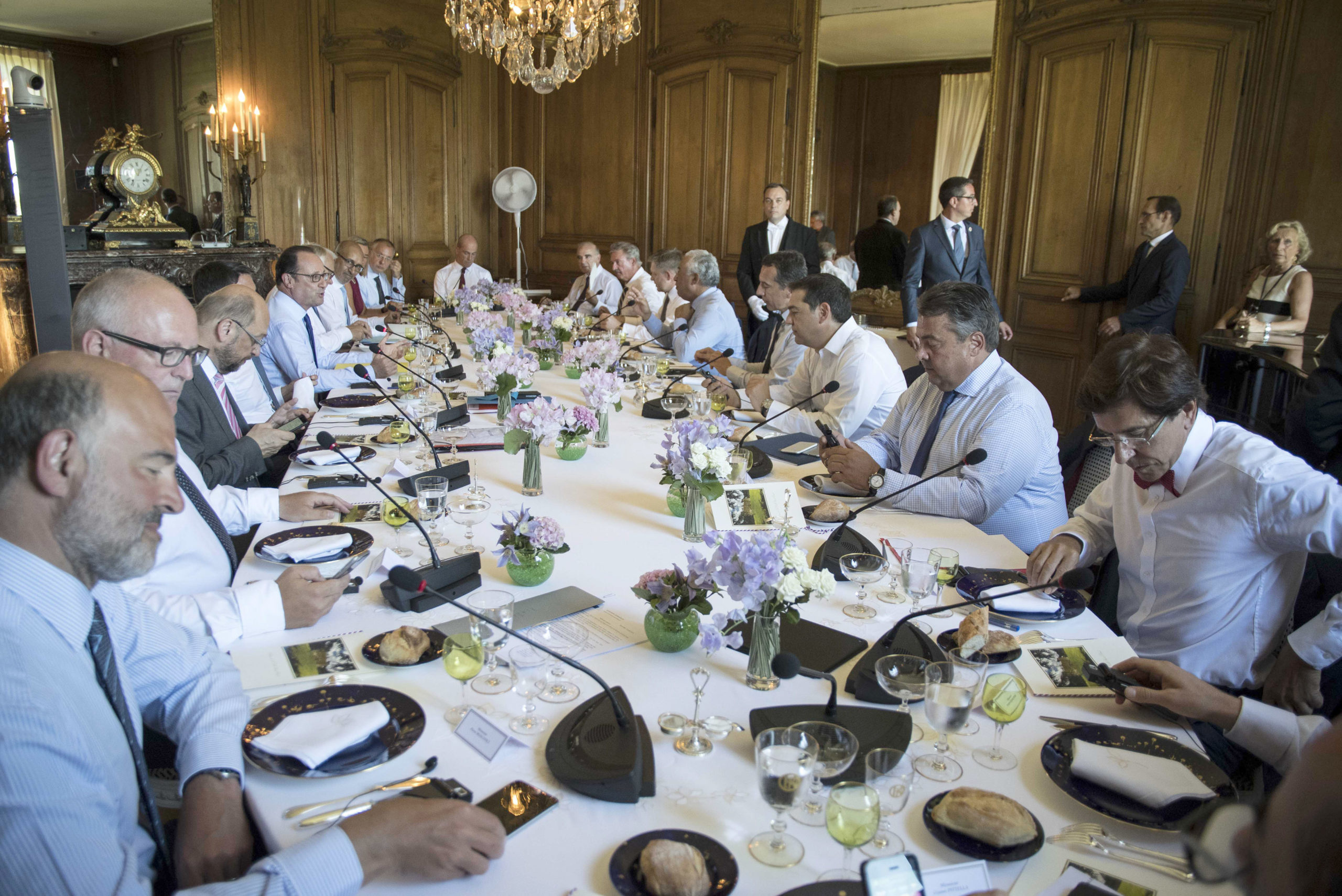 Φόρουμ διαλόγου των δυνάμεων της ευρωπαϊκής Αριστεράς πρότεινε ο Τσίπρας