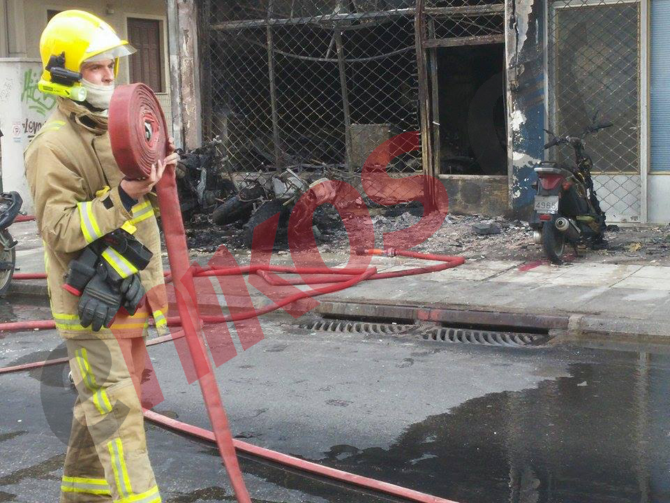 Νέες ΦΩΤΟ από τη φωτιά στο Μαρούσι – ΤΩΡΑ