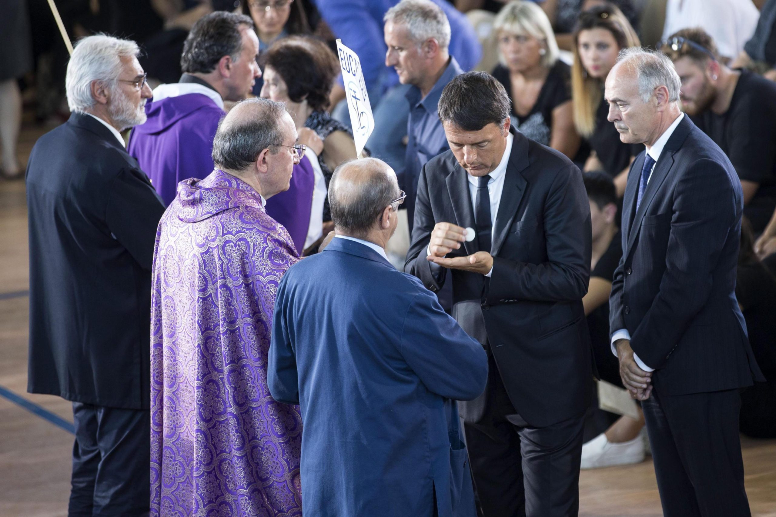 Θρήνος στην κηδεία των θυμάτων του φονικού σεισμού στην Ιταλία – ΦΩΤΟ