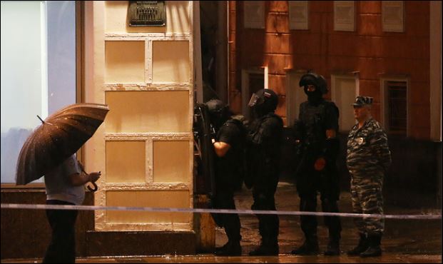 Ομηρία σε εξέλιξη σε τράπεζα της Μόσχας