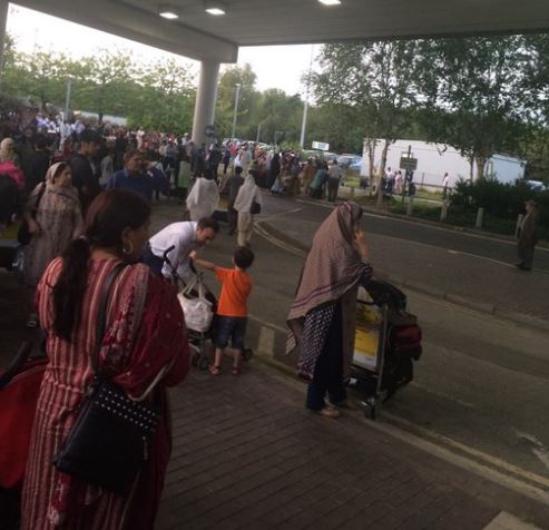 Οι πρώτες εικόνες από το αεροδρόμιο του Μάντσεστερ – ΦΩΤΟ