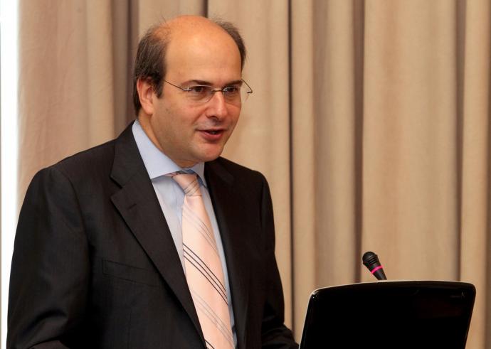 Ο Χατζηδάκης για τη συνέντευξη του Τσίπρα στη Realnews