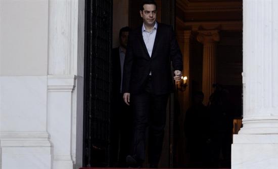 Διαδοχικές άτυπες συναντήσεις στο Μαξίμου για τον Τσίπρα