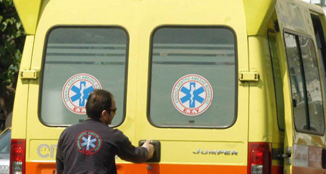 Σοβαρό τροχαίο στη Χερσόνησο – Στο νοσοκομείο νεαρός τουρίστας