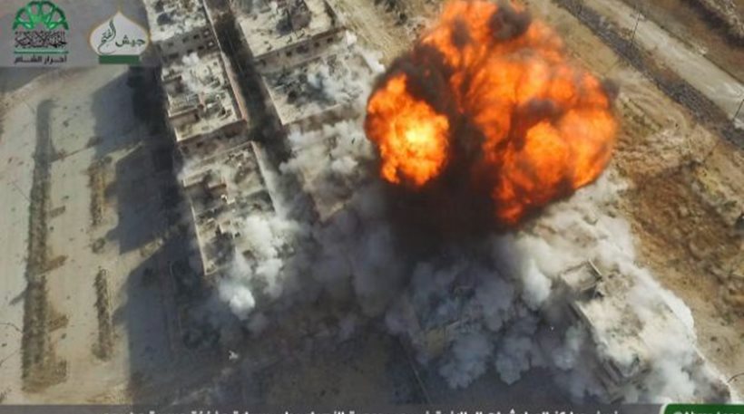 Συρία – Έκρηξη σε λεωφορείο στη μεθόριο με την Τουρκία – Τουλάχιστον 30 νεκροί