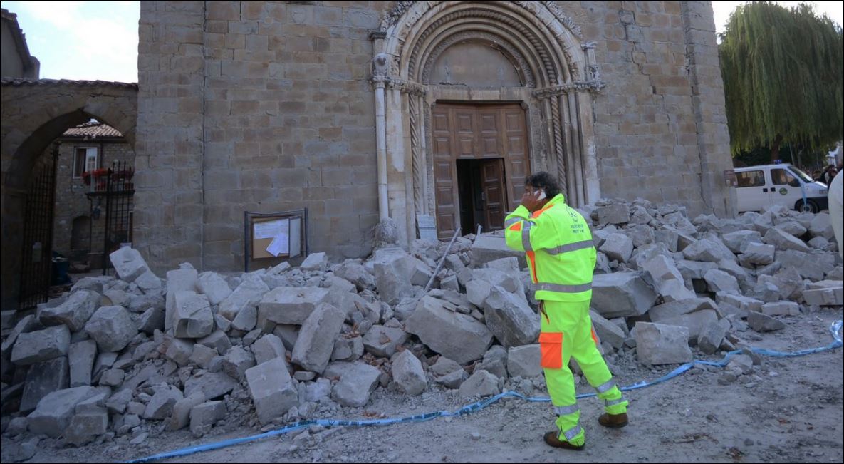 “Oι Βρυξέλλες δεν δείχνουν το απαιτούμενο ενδιαφέρον για τις σεισμοπαθείς περιοχές της ΕΕ”