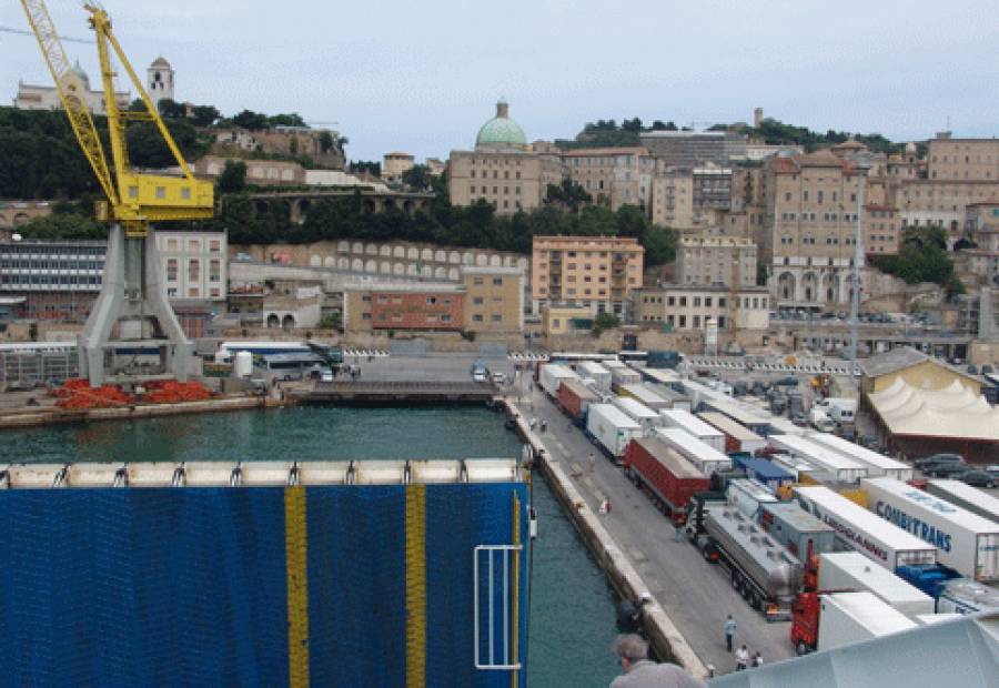 Αύξηση του επιπέδου ασφαλείας στα τουριστικά λιμάνια της Ιταλίας