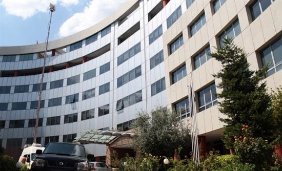 Εν μέσω καταγγελιών ξεκινά η δημοπρασία για τις 4 άδειες