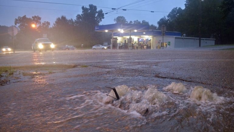 Φονικές πλημμύρες με 3 νεκρούς στις ΗΠΑ