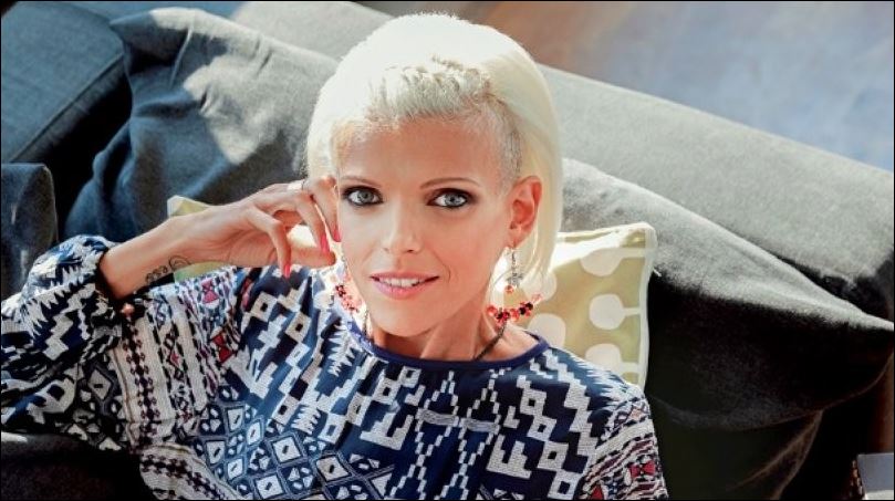 Επιστροφή στο σπίτι για τη Νανά Καραγιάννη – Πήρε εξιτήριο από το νοσοκομείο