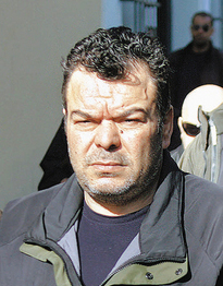 Ο δικηγόρος του Στεφανάκου διαψεύδει τα περί ξυλοδαρμού του Τσοχατζόπουλου