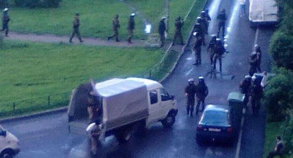 Συναγερμός στην Αγία Πετρούπολη – Πυροβολισμοί και εκρήξεις – ΦΩΤΟ