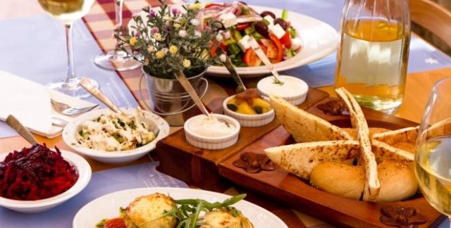 Διατροφή και καλοκαίρι: Το ιδανικό γεύμα όταν είσαι εκτός σπιτιού